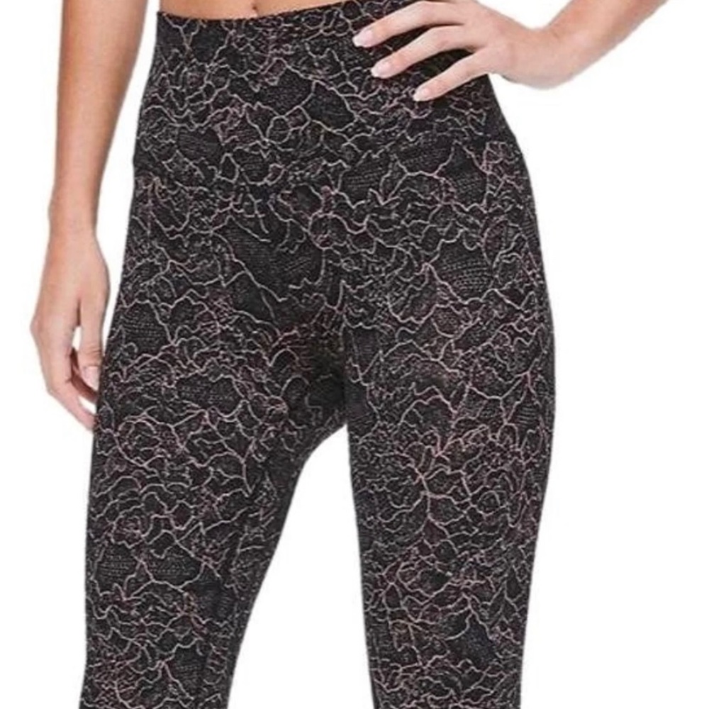 SOLD- Lululemon  bundle leggings and sportbra - Picture 6 of 6
